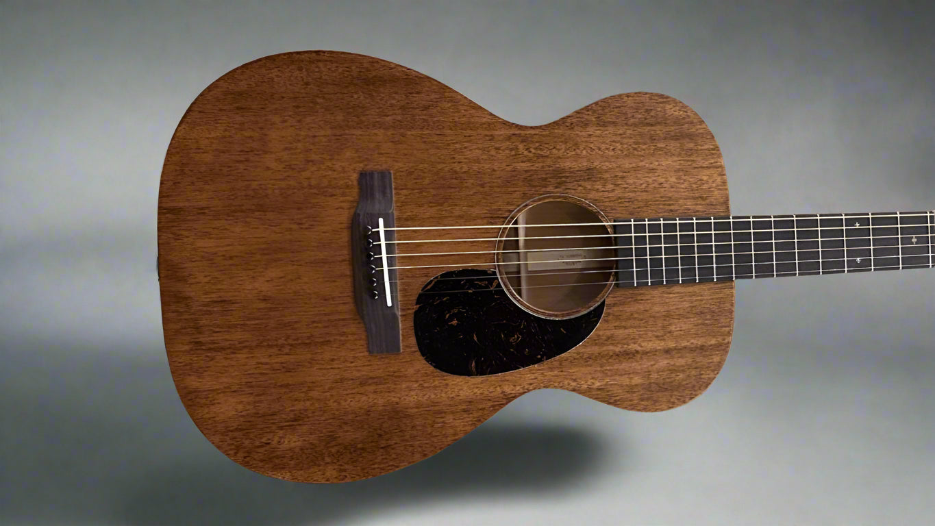 00-15M – Dave's Guitar Shop