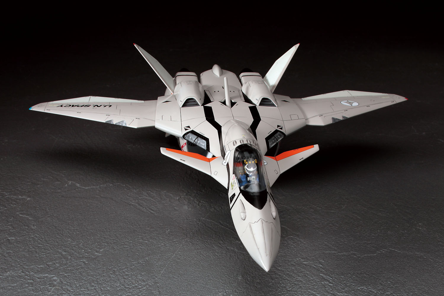 VF-11B サンダーボルト“マクロスプラス” | 株式会社 ハセガワ