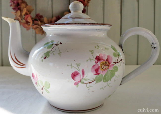 ハンドペイント_フラワー_ホーローティーポット - アンティーク&モダン