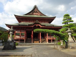 甲府市／甲斐善光寺の蚕児菩薩像 | カイコローグ