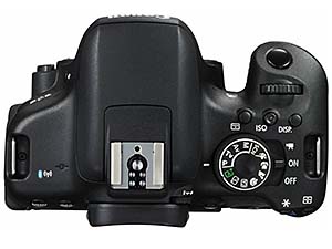 キヤノン Canon EOS8000D 上級「エントリー」クラスのデジタル一眼レフ