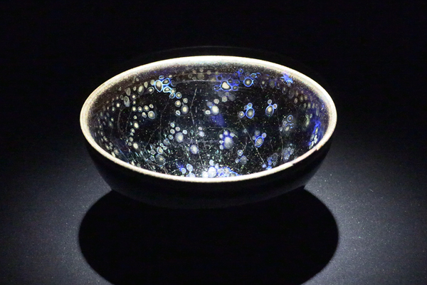 MIHO MUSEUMで「大徳寺龍光院 国宝 曜変天目と破草鞋」 | ニュース