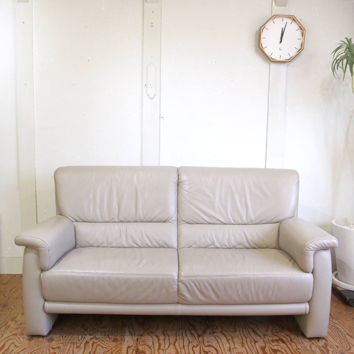 ヒモラ / himolla ベルク 2.5人掛け ソファ サンドベージュ IDC大塚