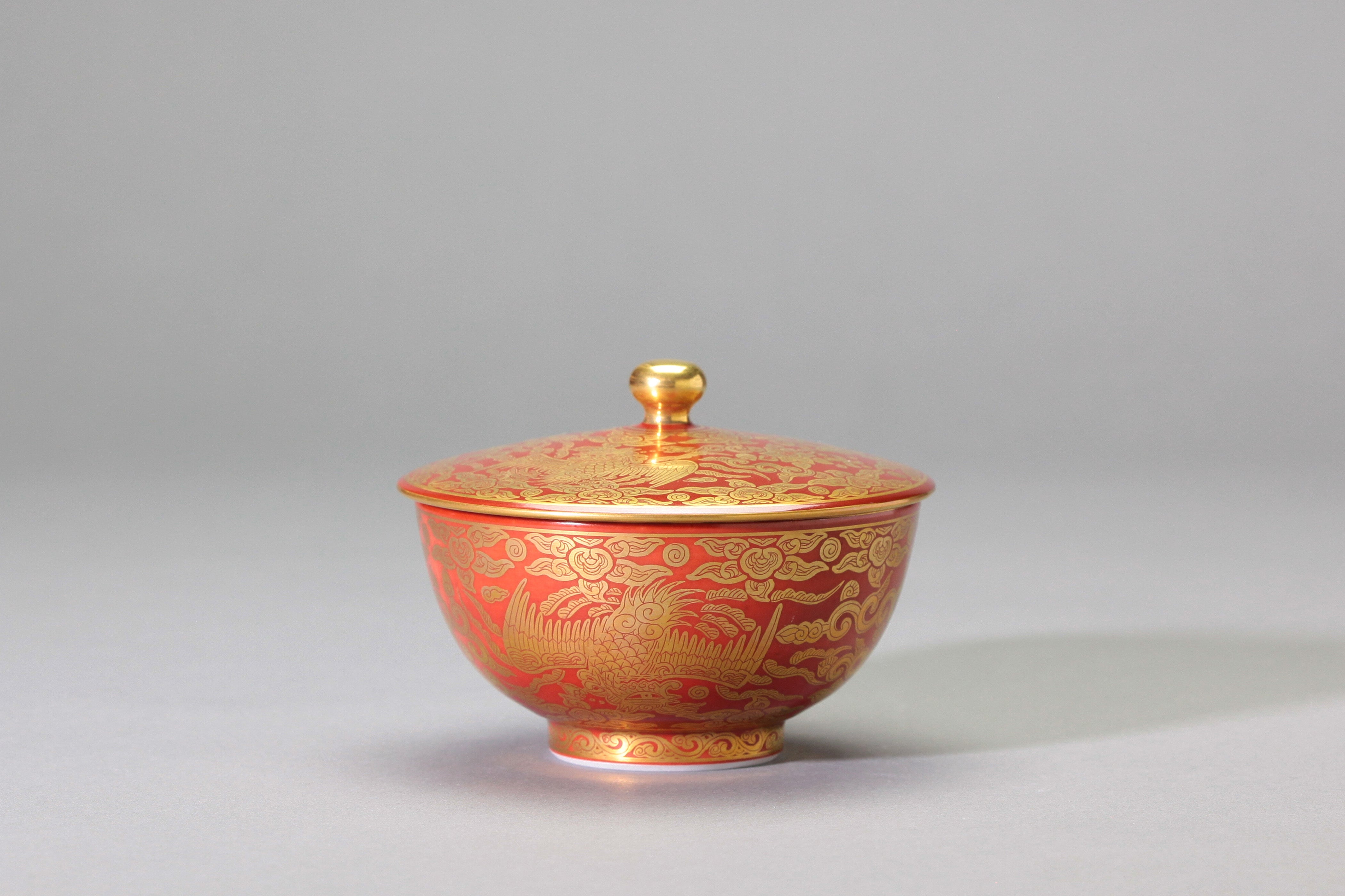 赤地金襴手鳳凰内染付蓋付汲出し - 松谷窯 叶松谷