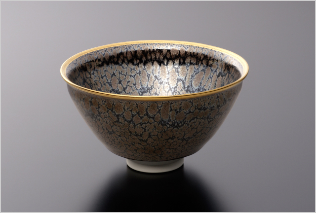 辰砂・油滴天目・青磁の有田焼窯元「真右ェ門窯」有田焼・窯元の