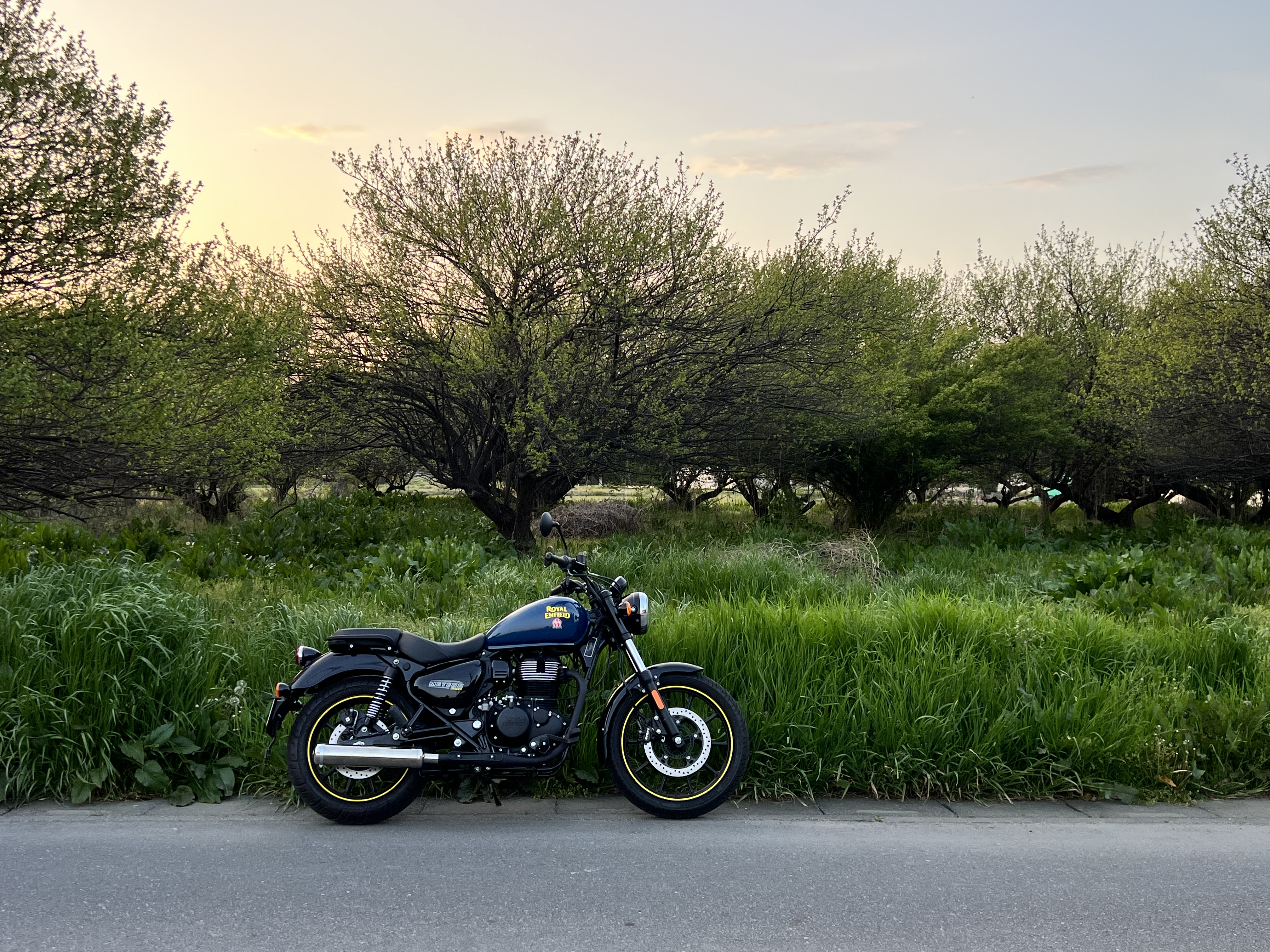 METEOR350 Silencer | 忠さんが陣頭指揮をとってマフラーを開発して