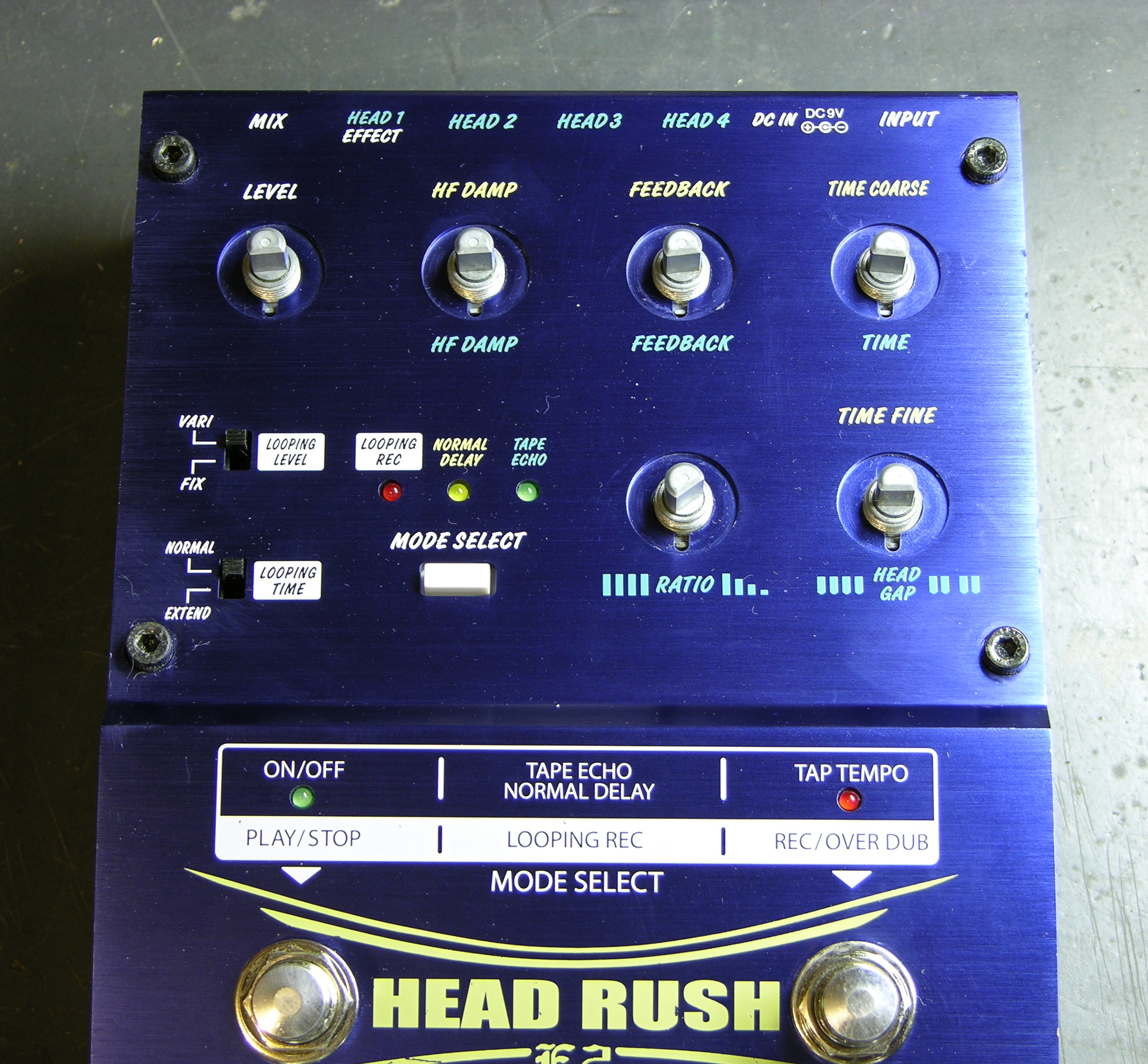 Cleaning (and Cleaning . . . and Cleaning) Akai Headrush E2