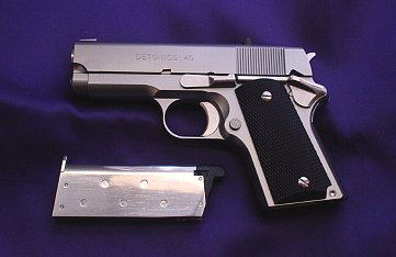 DETONICS.45 COMBAT MASTER STAINLESS MODEL(デトニクス.45 コンバット