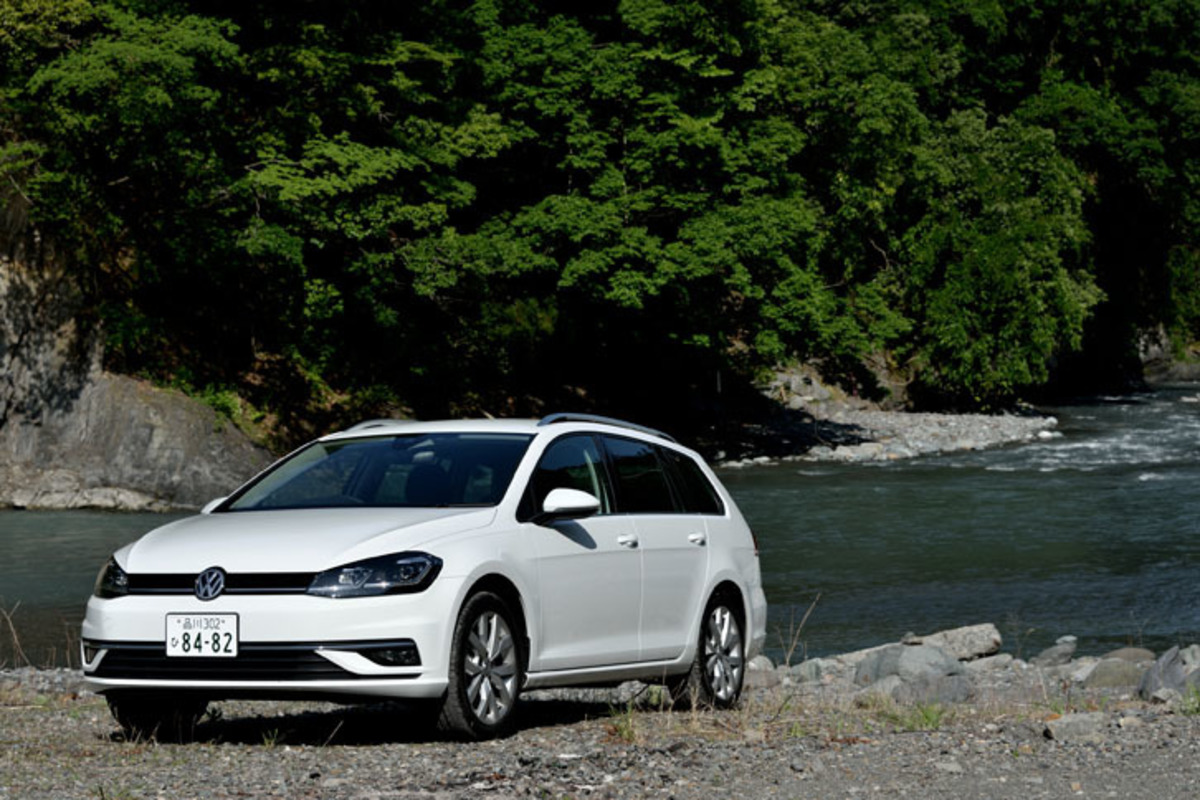 フォルクスワーゲン・ゴルフヴァリアントTSIハイライン（FF/7AT