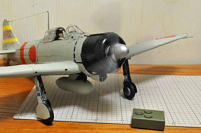 週刊零戦をつくる」プロペラ+エンジンサウンドシステムのスイッチ移設