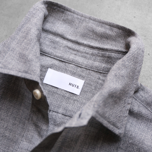 ウォッシャブルウールシャツ・グレーをリリースしました – HUIS | 遠州織物