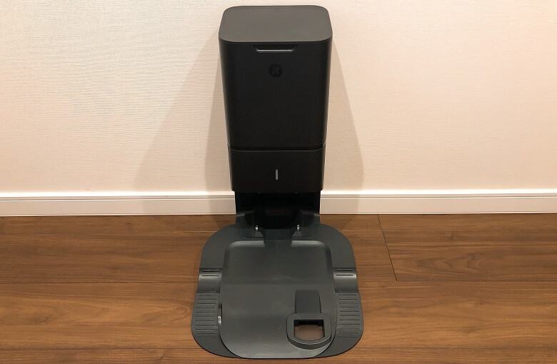 iRobot Roomba i3＋ 自動ゴミ収集機能（クリーンベース）付き ルンバ
