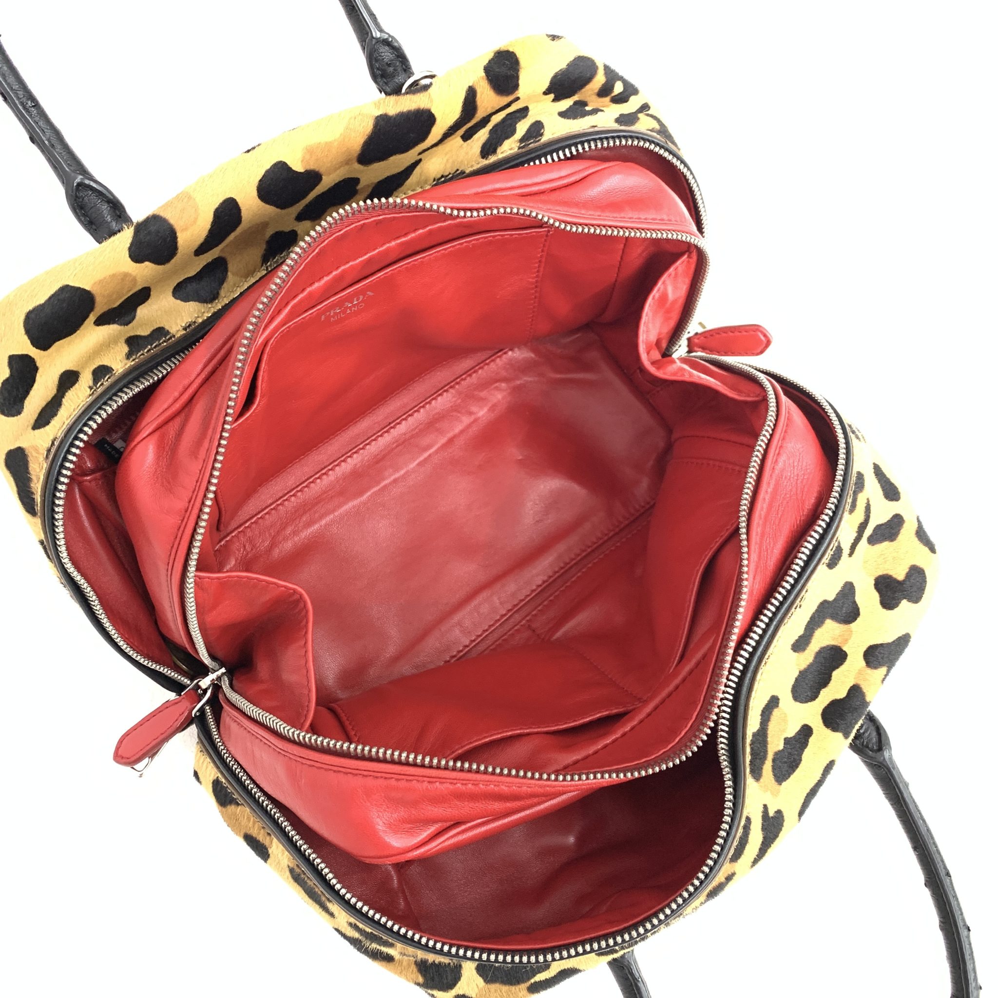 秋冬に持ちたい！ PRADAハラコ素材のレオパードバッグ | ブランド服の