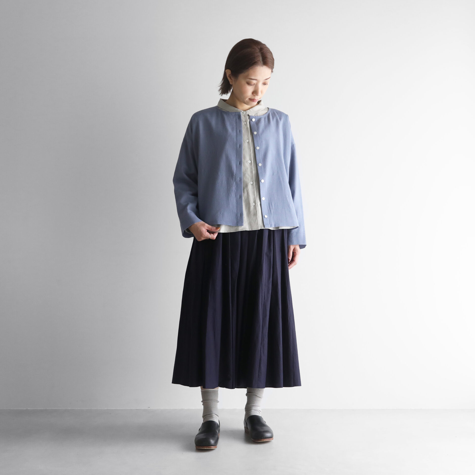 ウォッシャブルウールショートカーディガン 704をリリースしました