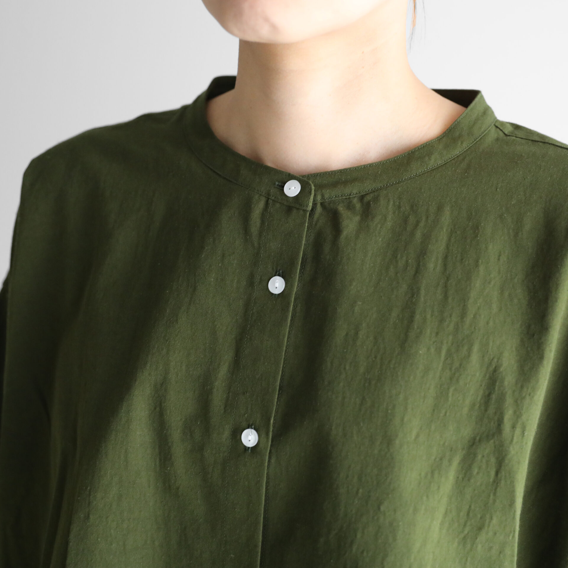 ギザコットンヘンプバンドカラーワイドブラウス U104をリリースしま