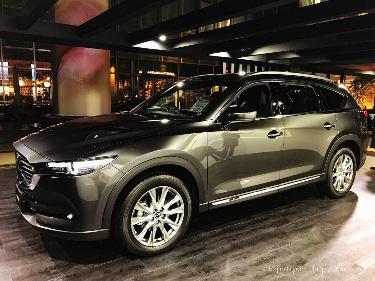 マツダCX-8の実車と対面@東京ミッドタウン ラゲッジルーム実寸／その他