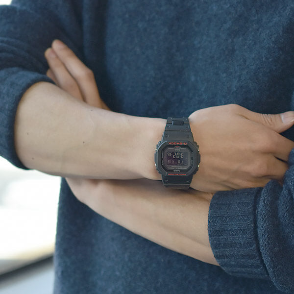 カシオ Gショック G-SHOCK Bluetooth 電波ソーラー GW-B5600HR-1JF