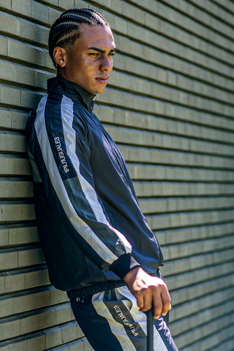 1PIU1UGUALE3 GOLF メンズ セットアップは上品なデザインと機能性も