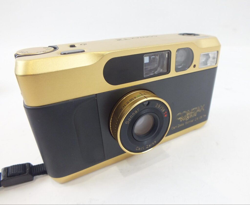 高級コンパクトカメラって何が違うの？CONTAX T2の使用感とは | ニーゴ