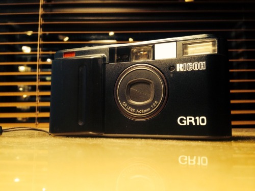 Ricoh GR10 info and review | Rangefinderforum