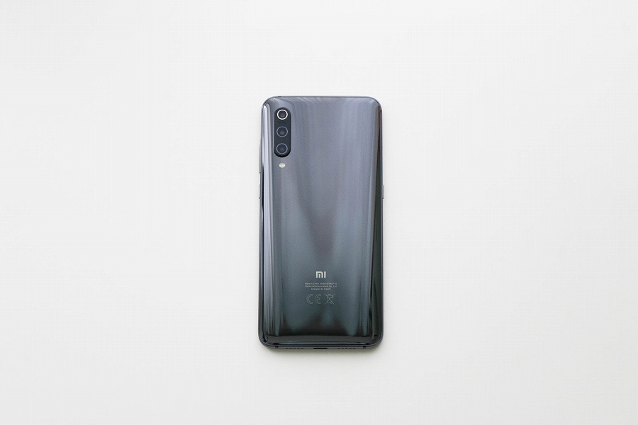 Xiaomi Mi 9実機レビュー】5万円なのに10万円スペック【欠点3つ