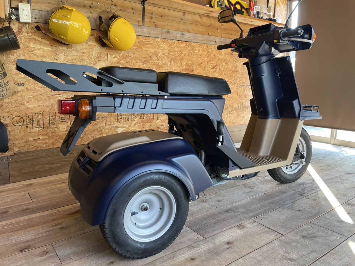 4stジャイロX・側車付軽二輪仕様 - 3Peace Motorcycle | 藤沢の