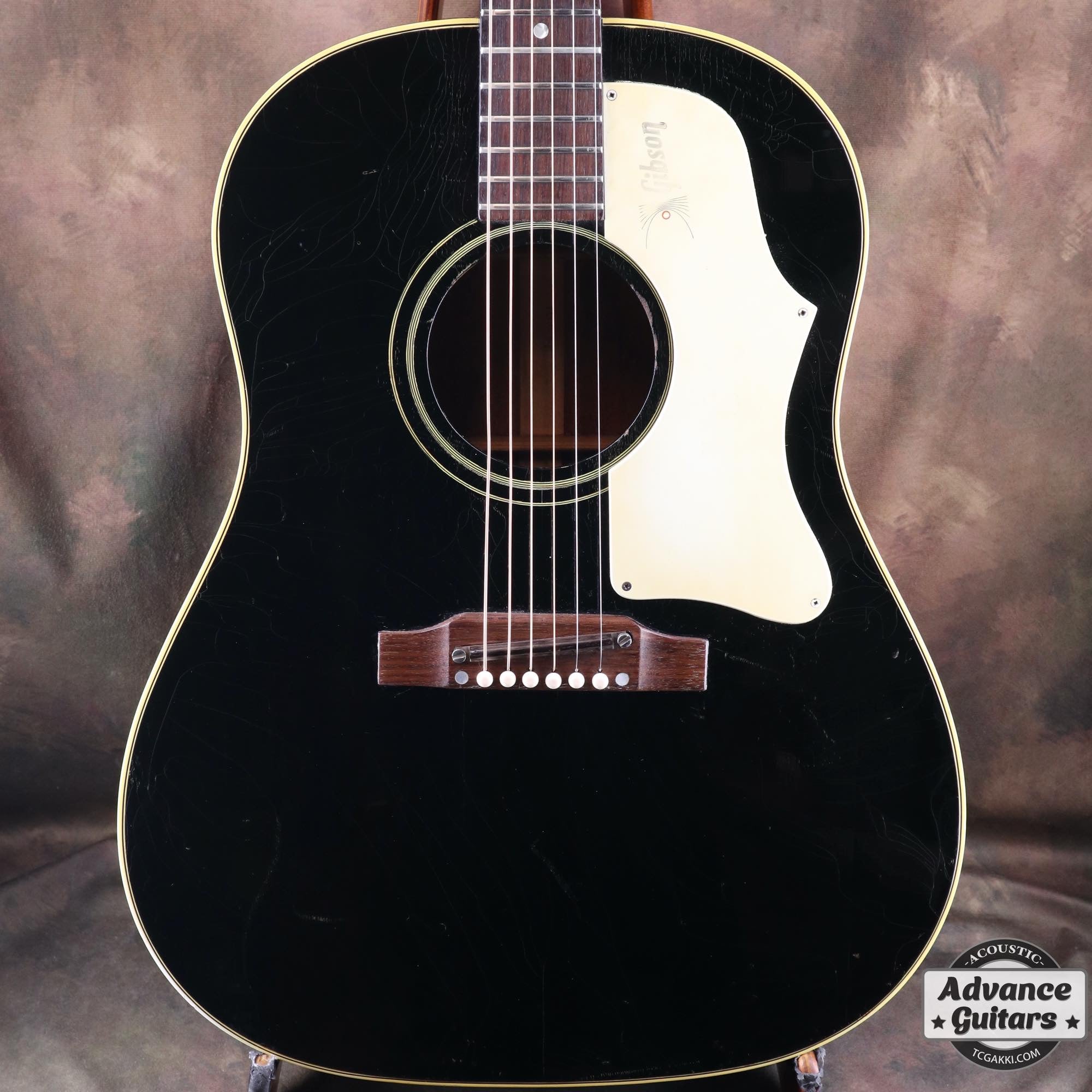 1968年製 J-45 Ebony Black