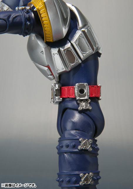 S.H.Figuarts Kamen Rider Blade | TAMASHII WEB