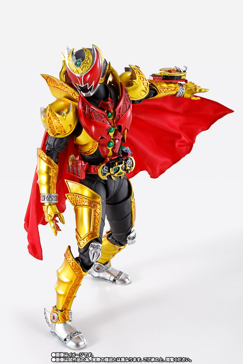 S.H.Figuarts（真骨彫製法） 仮面ライダーキバ エンペラーフォーム