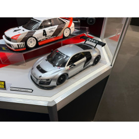 Tamiya 58749 Audi R8 LMS 2008 (TT-02) Kit 1/10