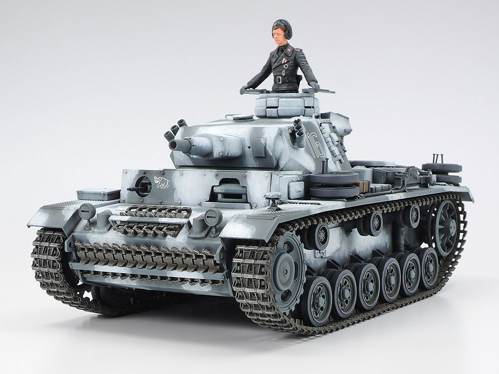 1/35 ドイツIII号戦車N型: スケールモデル｜TAMIYA SHOP ONLINE