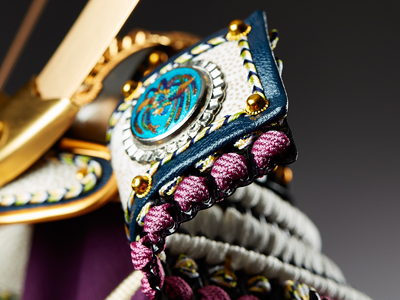 兜 鉄錆地六十二間筋兜 鹿角脇立 | 銘 早乙女家親 | 収蔵品詳細 | 作品を