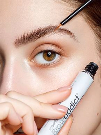 ブロウアディクトアイブロウコンディショニングセラムでまゆ毛の悩みを