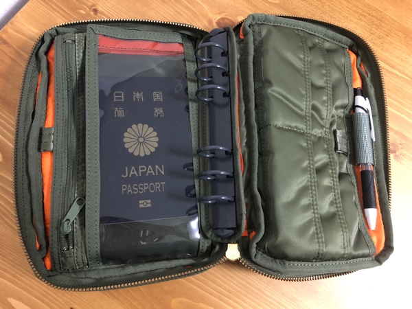 ポータータンカーのシステムバインダーがポーチとしても使える！海外