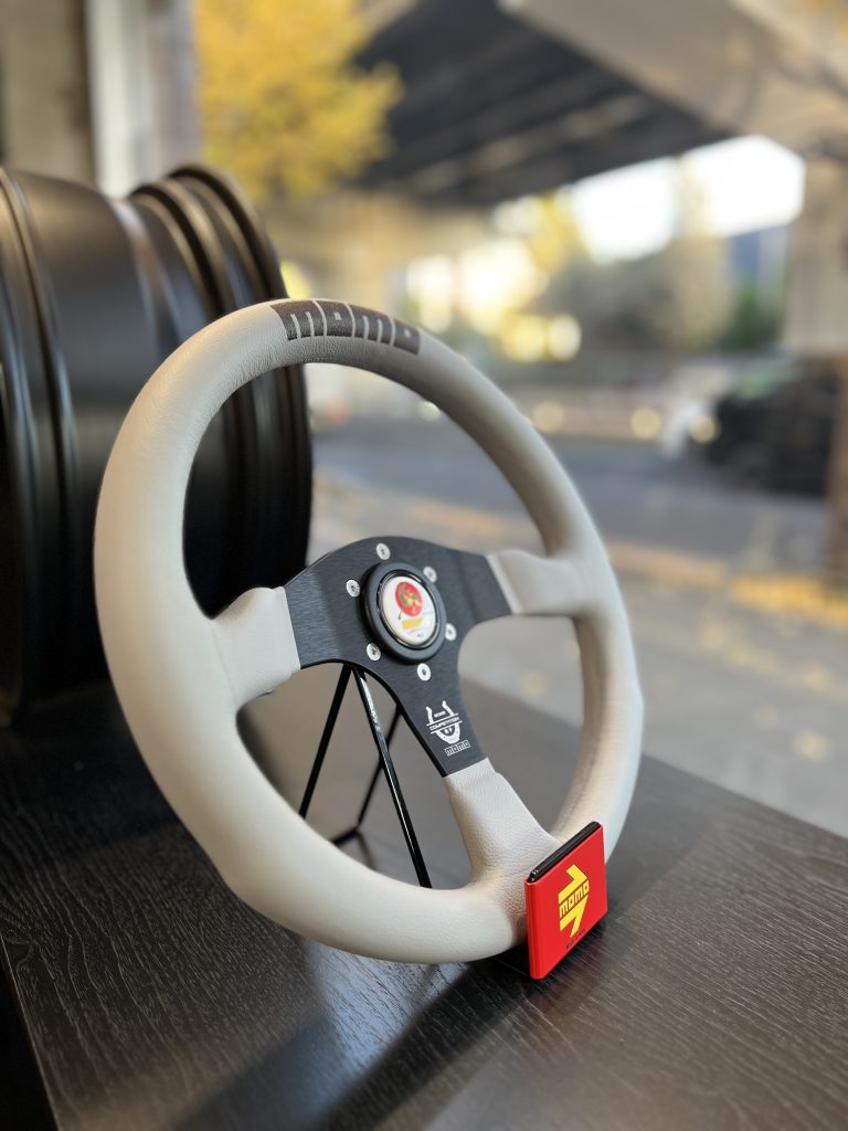 新製品】MOMO 2026YEARモデル ステアリング 日本限定発売199本