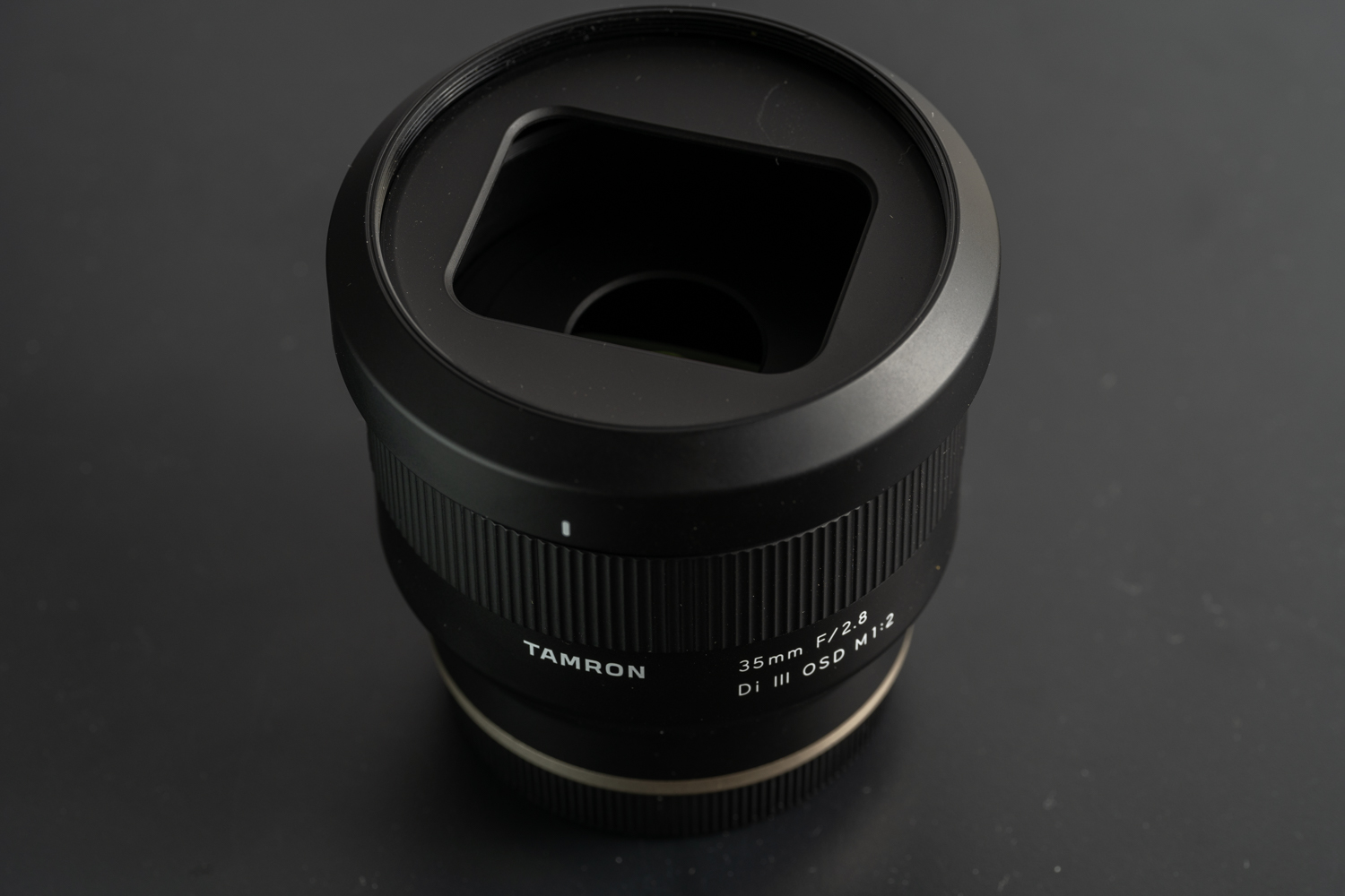 タムロン 35mm F2.8 di iii OSD M1:2 (Model F053)をレビュー