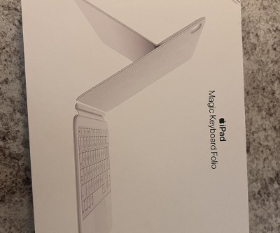 Apple Magic Keyboard Folio for iPad (A16 and 10th generation) : Target