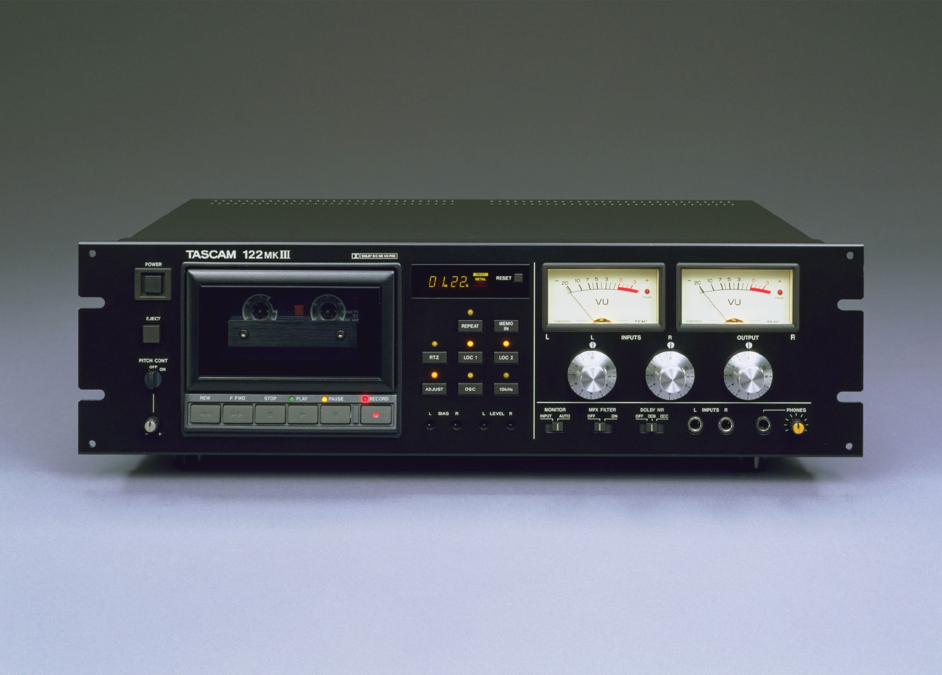 122mkIII | Three Head Broadcast Series Cassette Deck | TASCAM