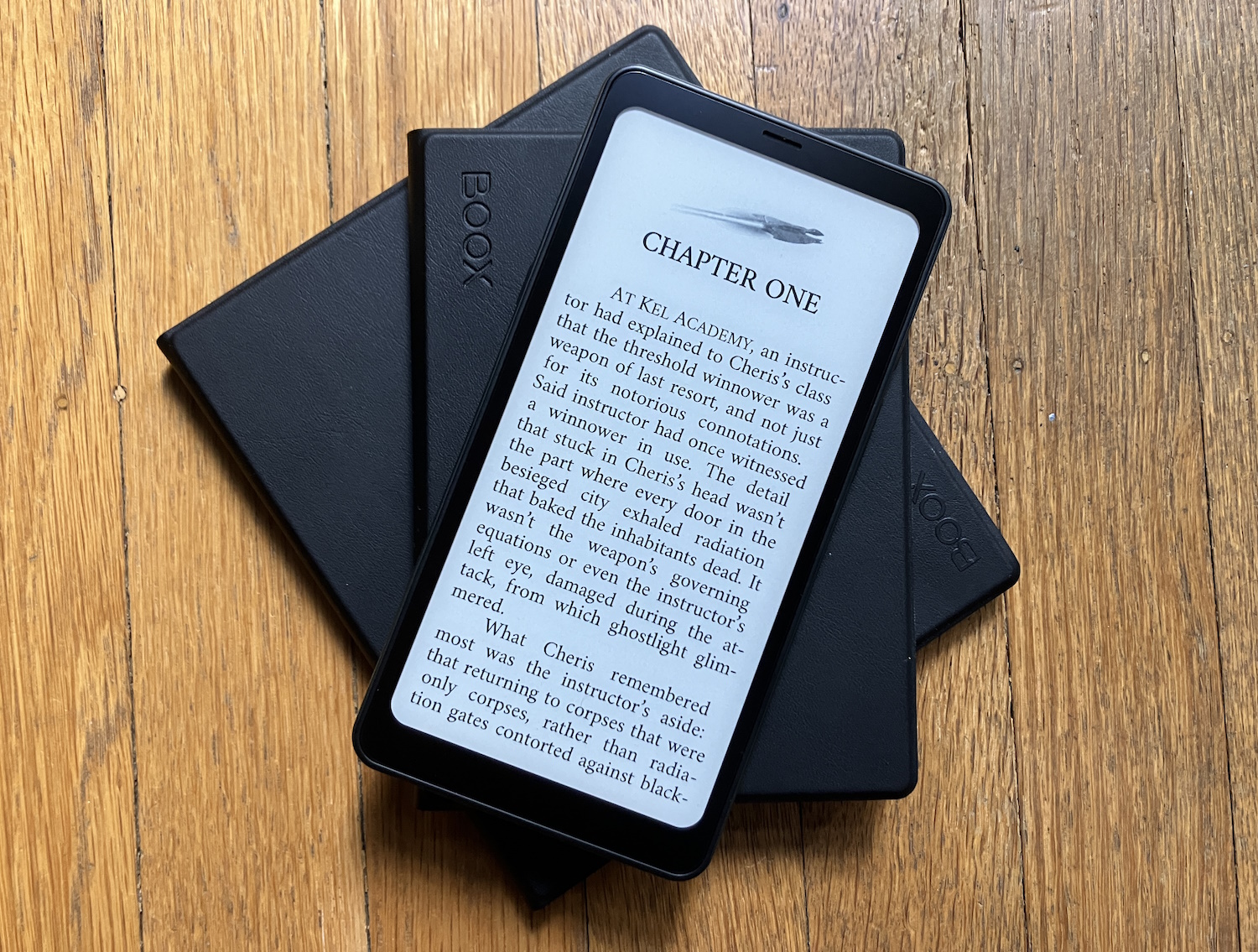 Boox's latest e-readers combine quiet, compact styles with big