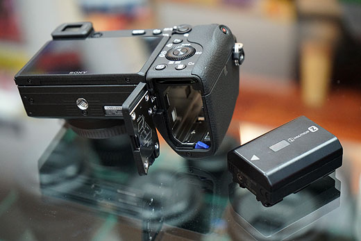 APS-Cミラーレス一眼のフラグシップモデル『α6600』総まとめレビュー