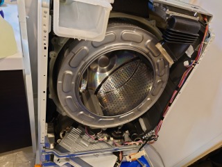 シャープ、ドラム式洗濯機(ES-S7E)、東京都文京区で分解清掃 | 相模原