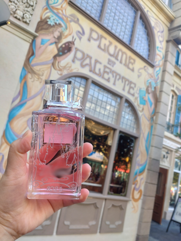 一生の思い出に！Dior香水ボトルの無料彫刻サービス✨ | グッズ・お