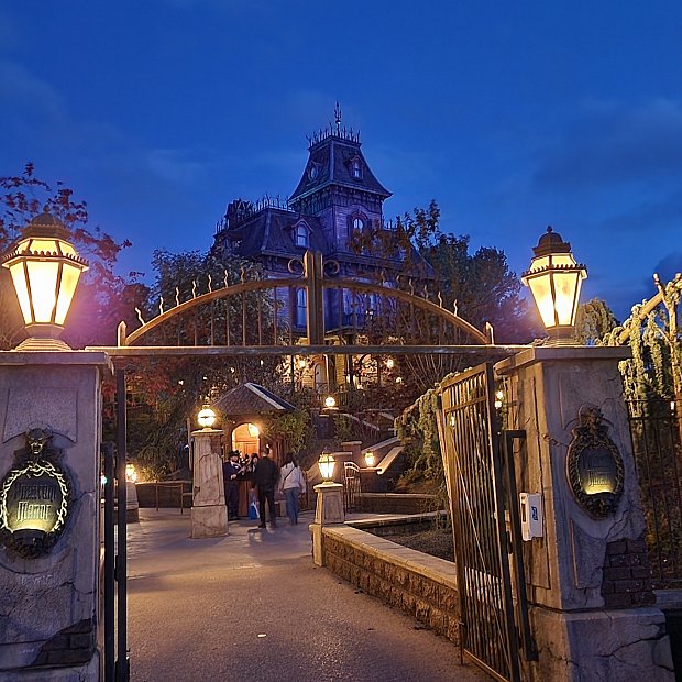 物語を知ってほしい、世界最高のホーンテッドマンション系