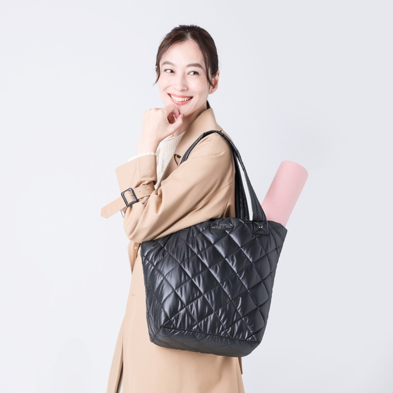 THE SCAPE OF GREEN 超軽量でたっぷり入る！ 荷物の多いわたしのための