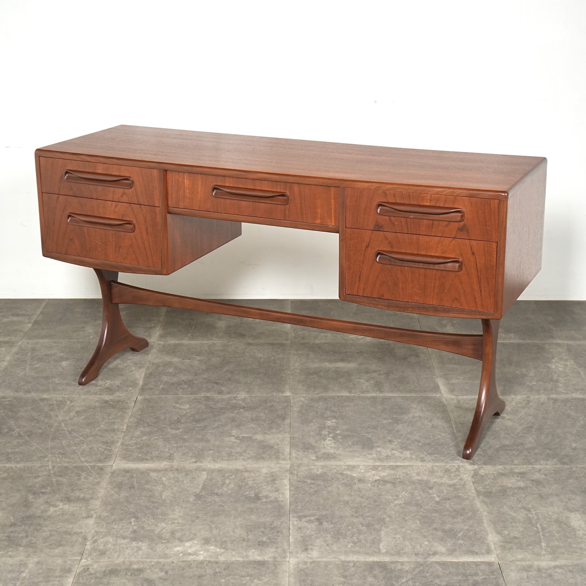 G-PLAN】Fresco ヴィンテージ デスク – TIME HYPE