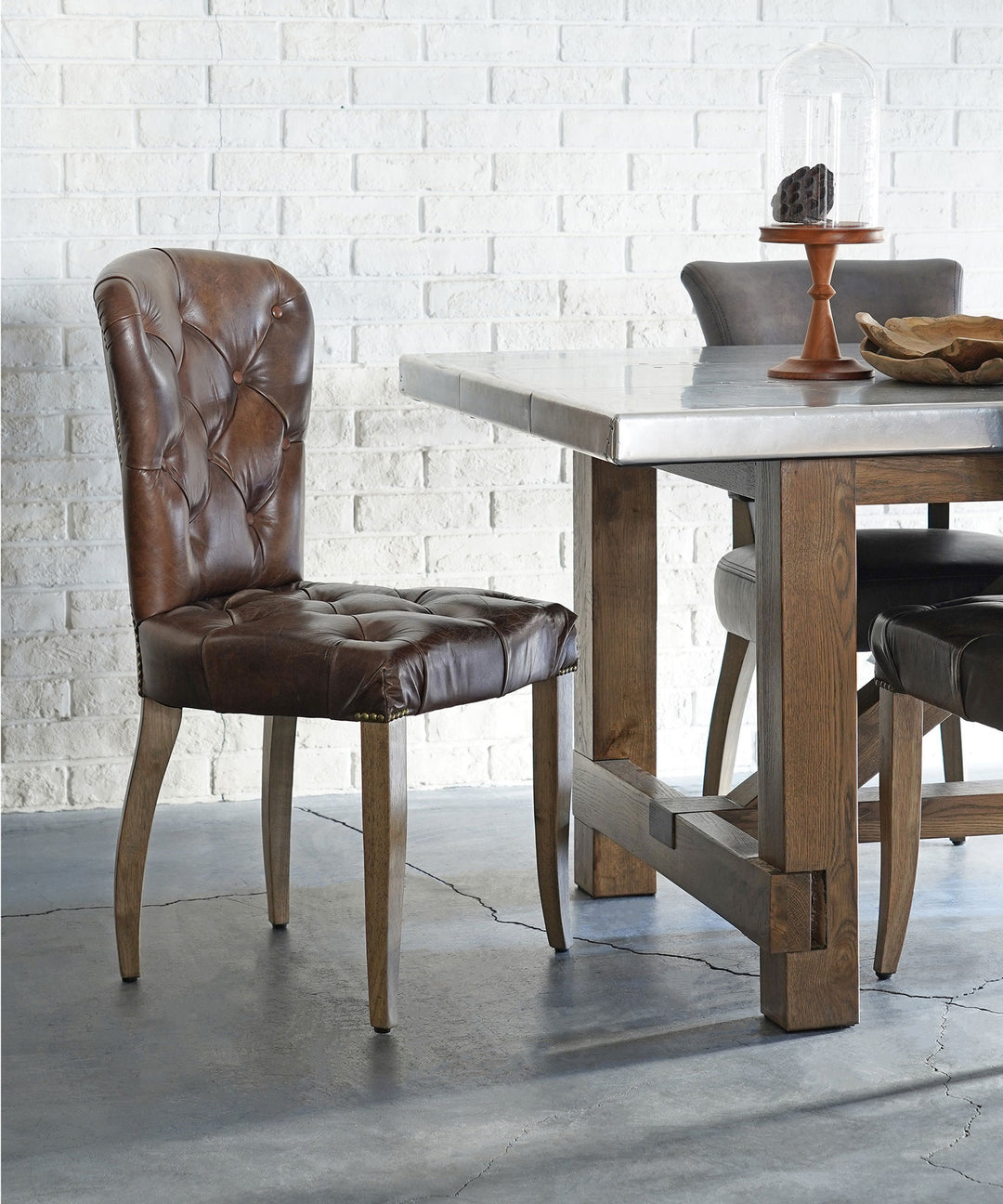 HALO（ハロー）】 CHESTER CHAIR｜クラシックで格式高いデザインの椅子