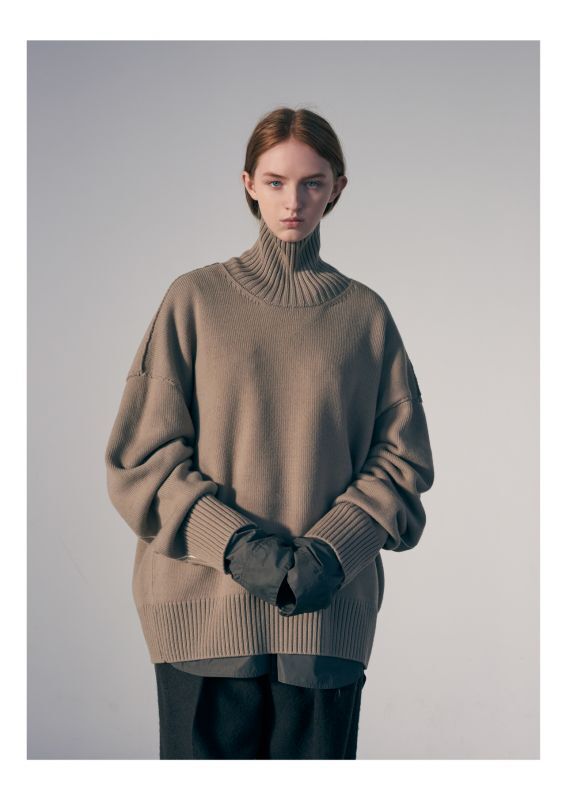 EX Fine Lambs Loose High Neck Knit