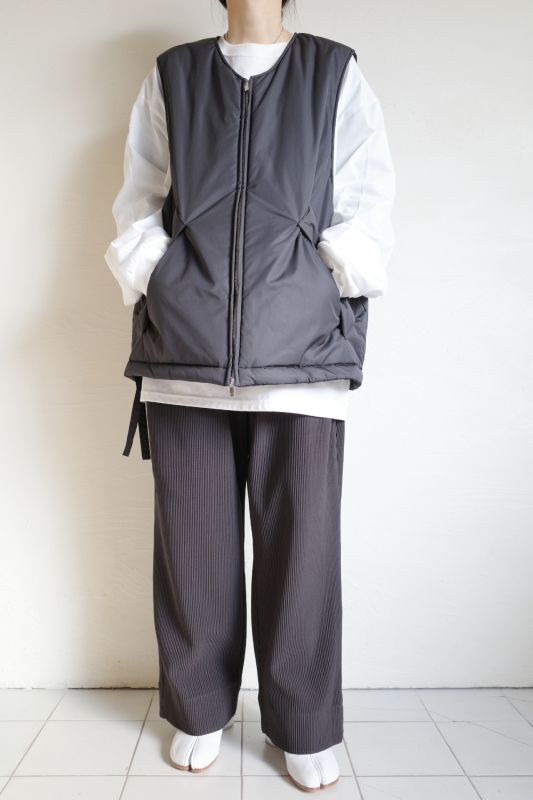 stein REVERSIBLE PADDED VEST・BLACK - tity