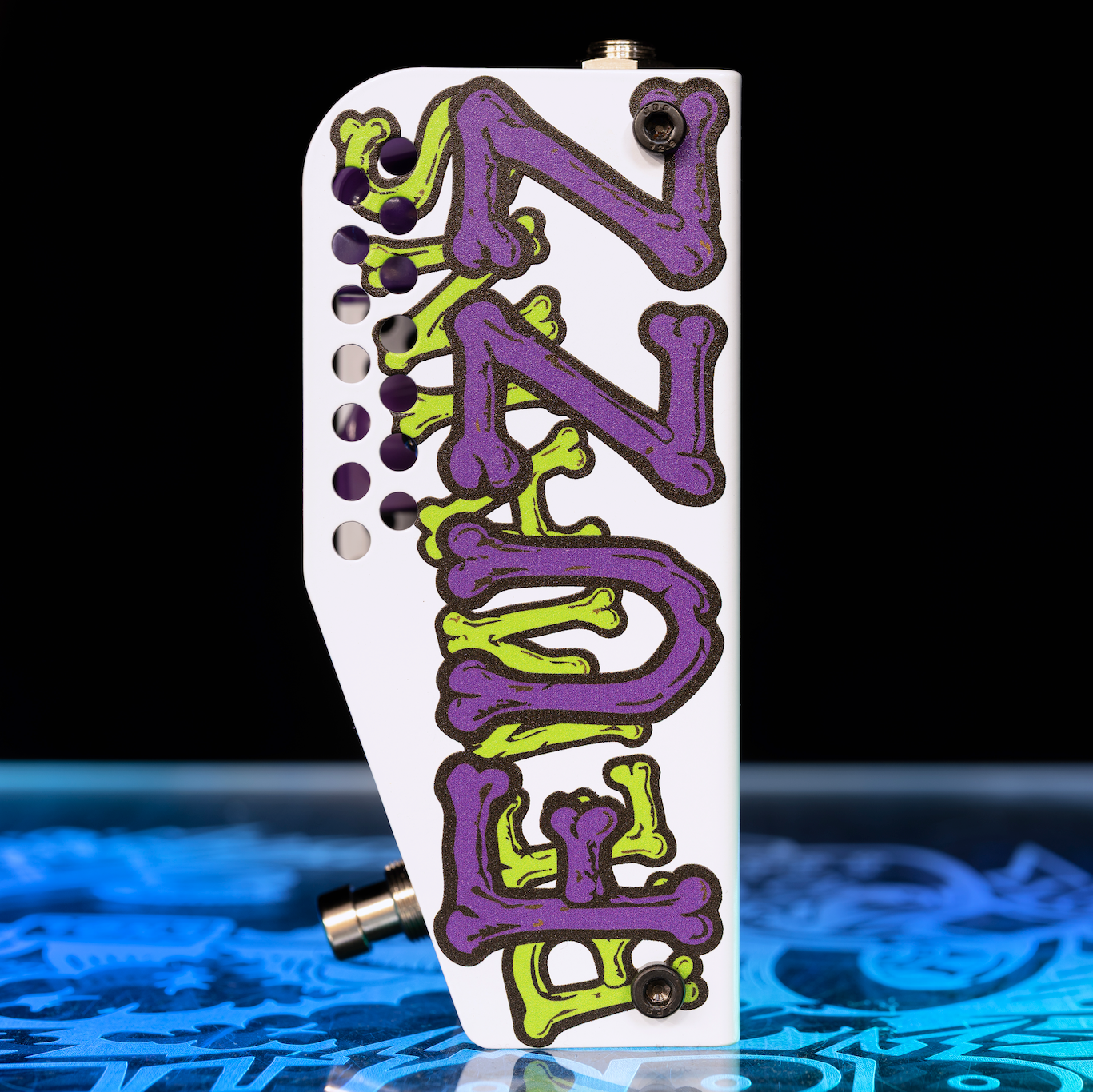 The FUZZ REMAINS - A DIY GUITAR PEDAL KIT