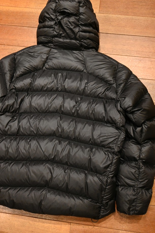 EXCELLENT USED) Patagonia パタゴニア フィッツロイ ダウン フーディ